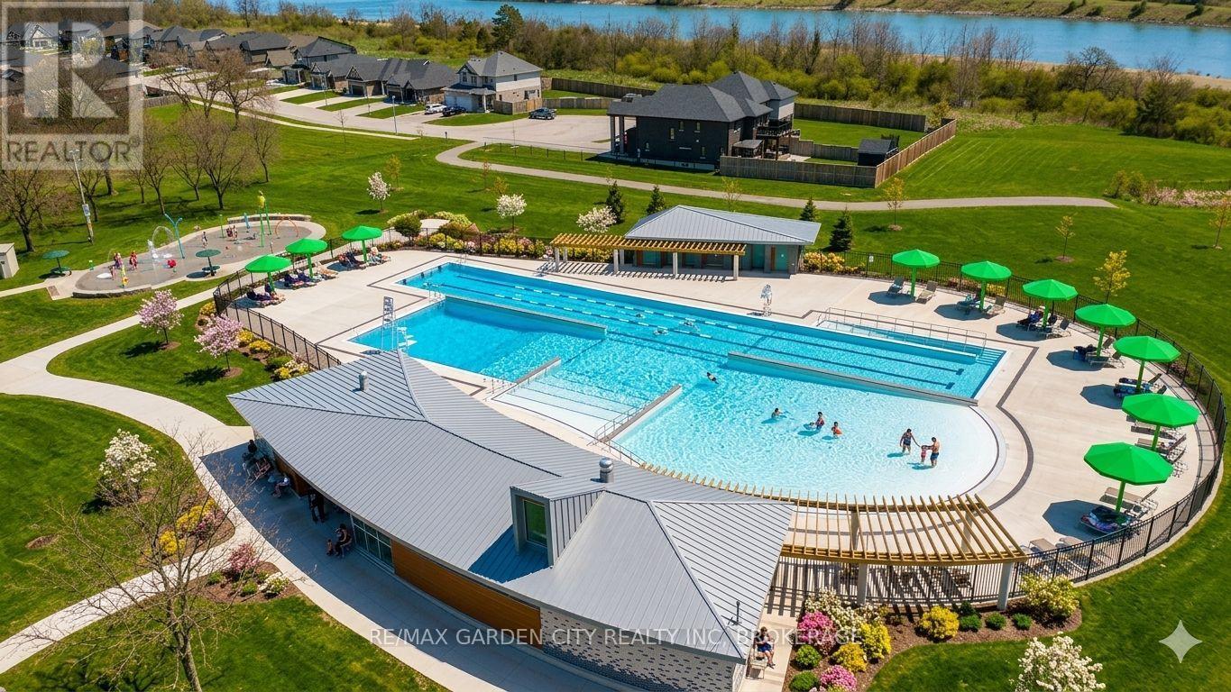 98 Golden Boulevard E, Welland, Ontario  L3B 1H7 - Photo 38 - X12885652