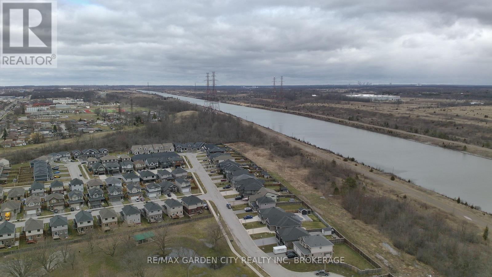 98 Golden Boulevard E, Welland, Ontario  L3B 1H7 - Photo 43 - X12885652