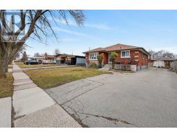 98 GOLDEN BOULEVARD E, Welland, Ontario