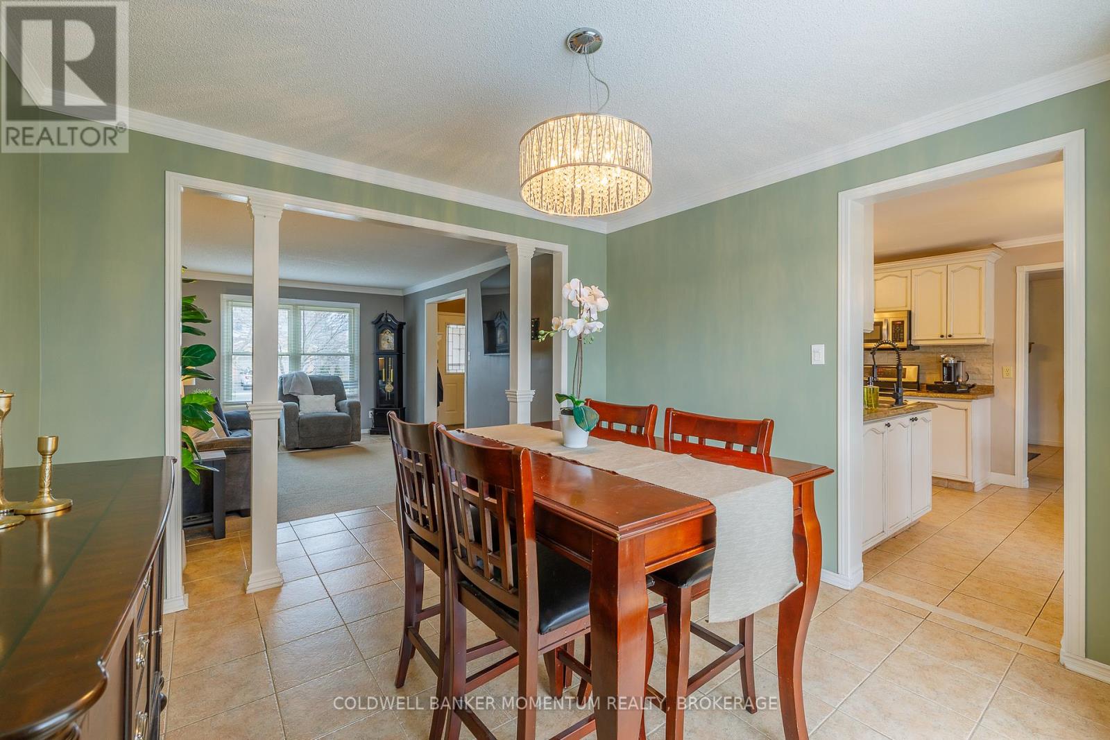 27 Northwood Drive, Welland, Ontario  L3C 6R5 - Photo 10 - X12885722