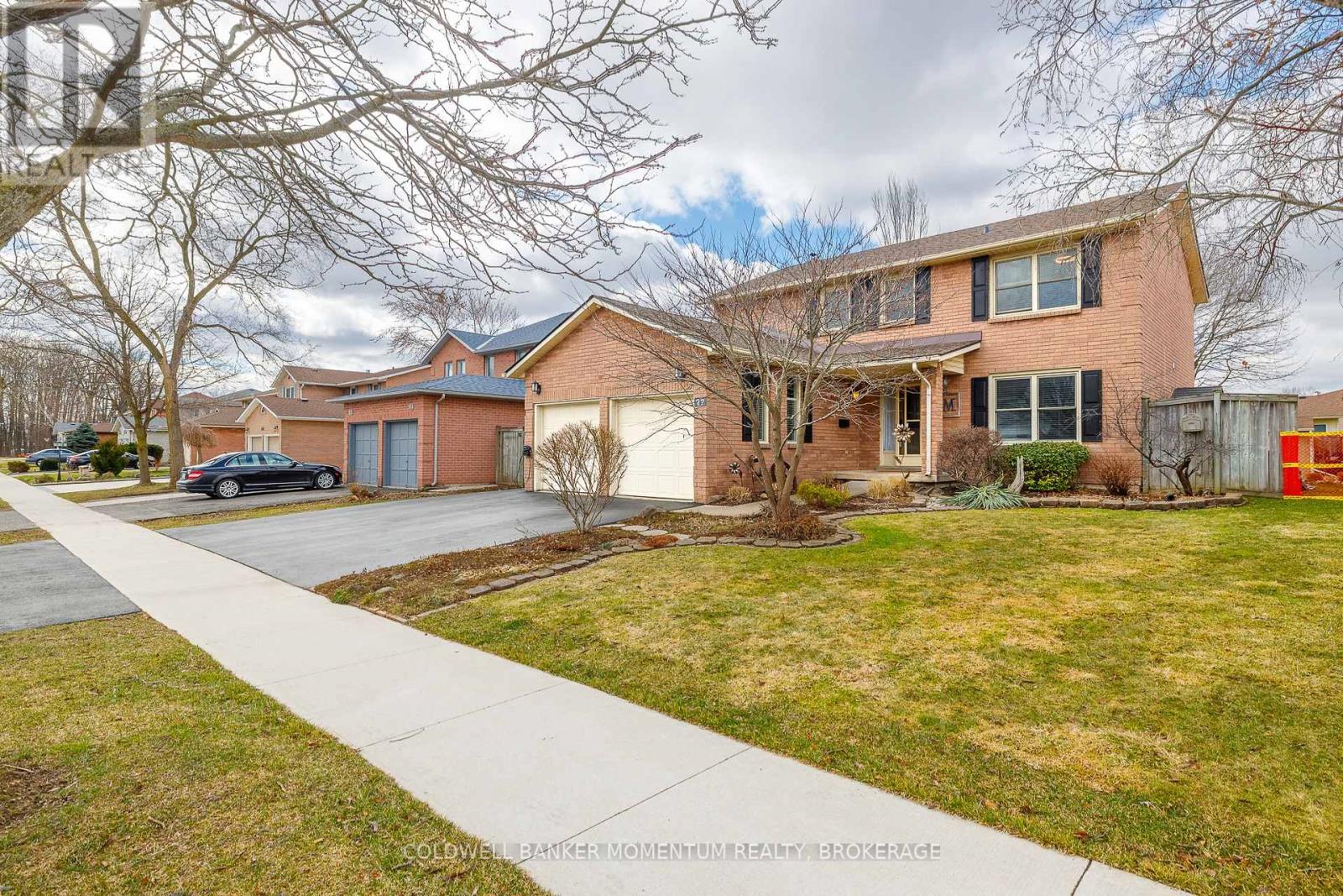 27 Northwood Drive, Welland, Ontario  L3C 6R5 - Photo 2 - X12885722