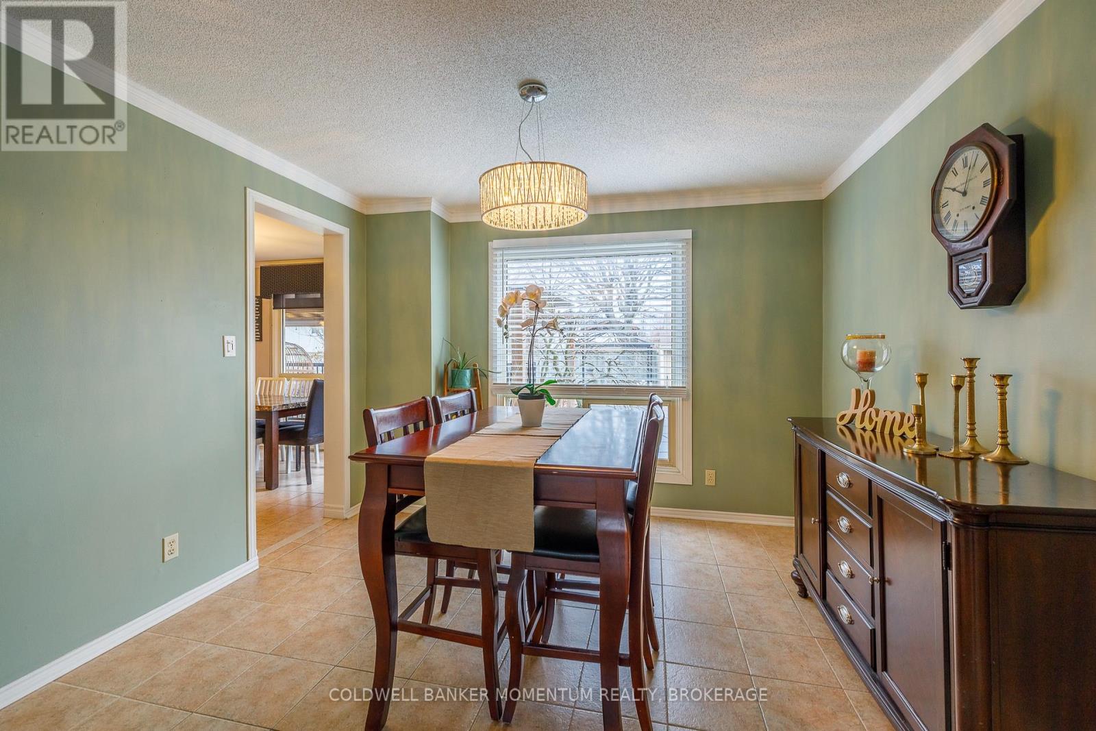 27 Northwood Drive, Welland, Ontario  L3C 6R5 - Photo 9 - X12885722