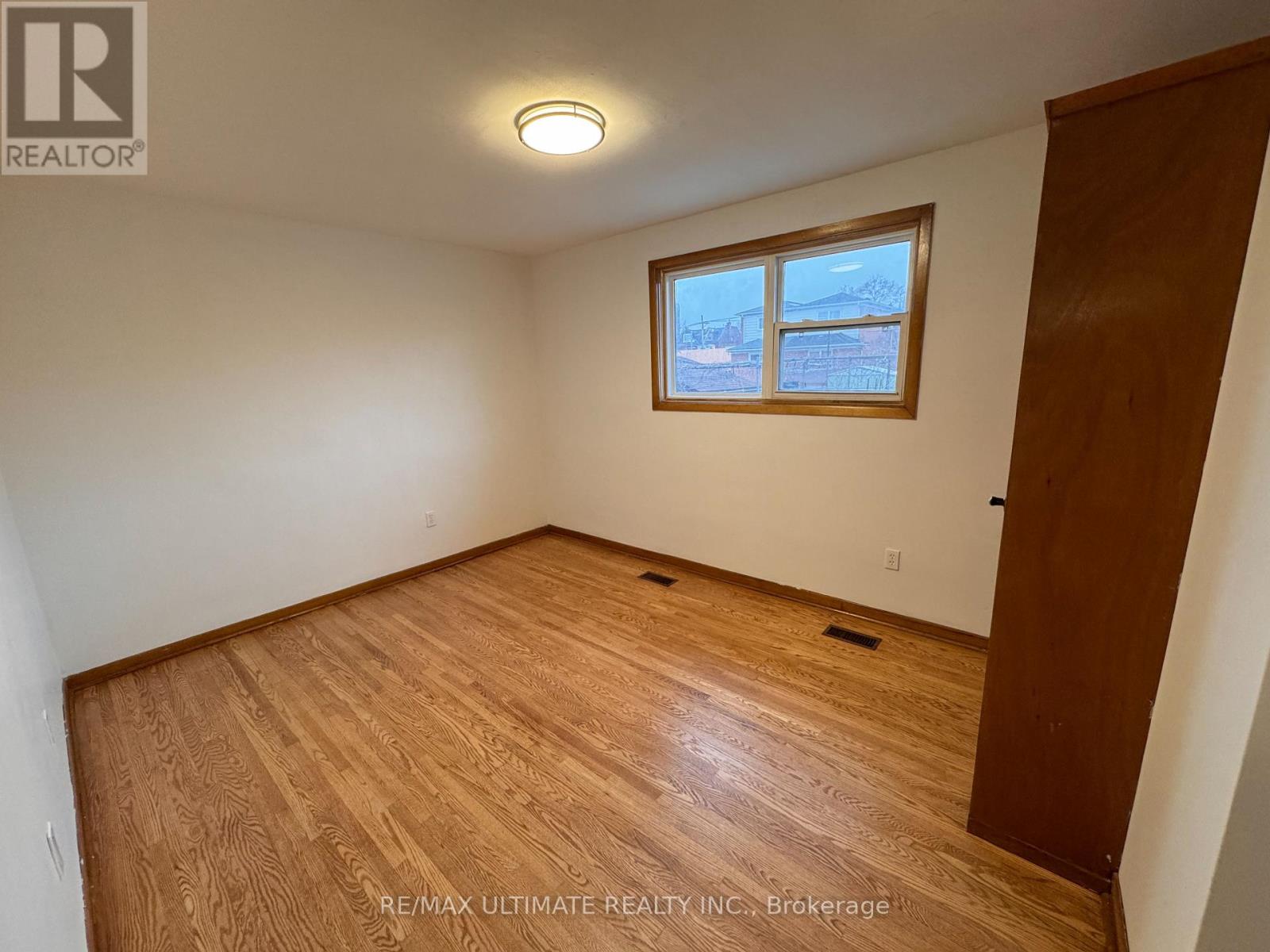 Main - 182 St Clarens Avenue, Toronto, Ontario  M6H 3W3 - Photo 10 - C12885654