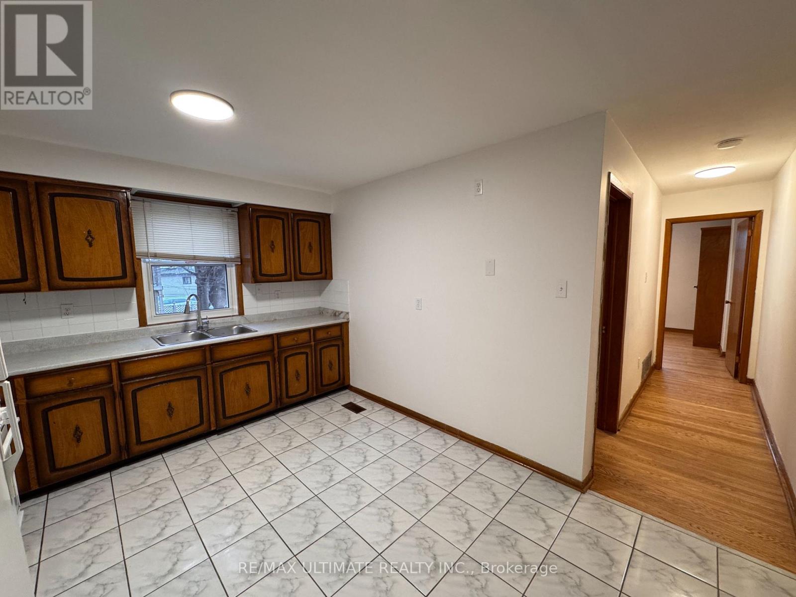 Main - 182 St Clarens Avenue, Toronto, Ontario  M6H 3W3 - Photo 5 - C12885654