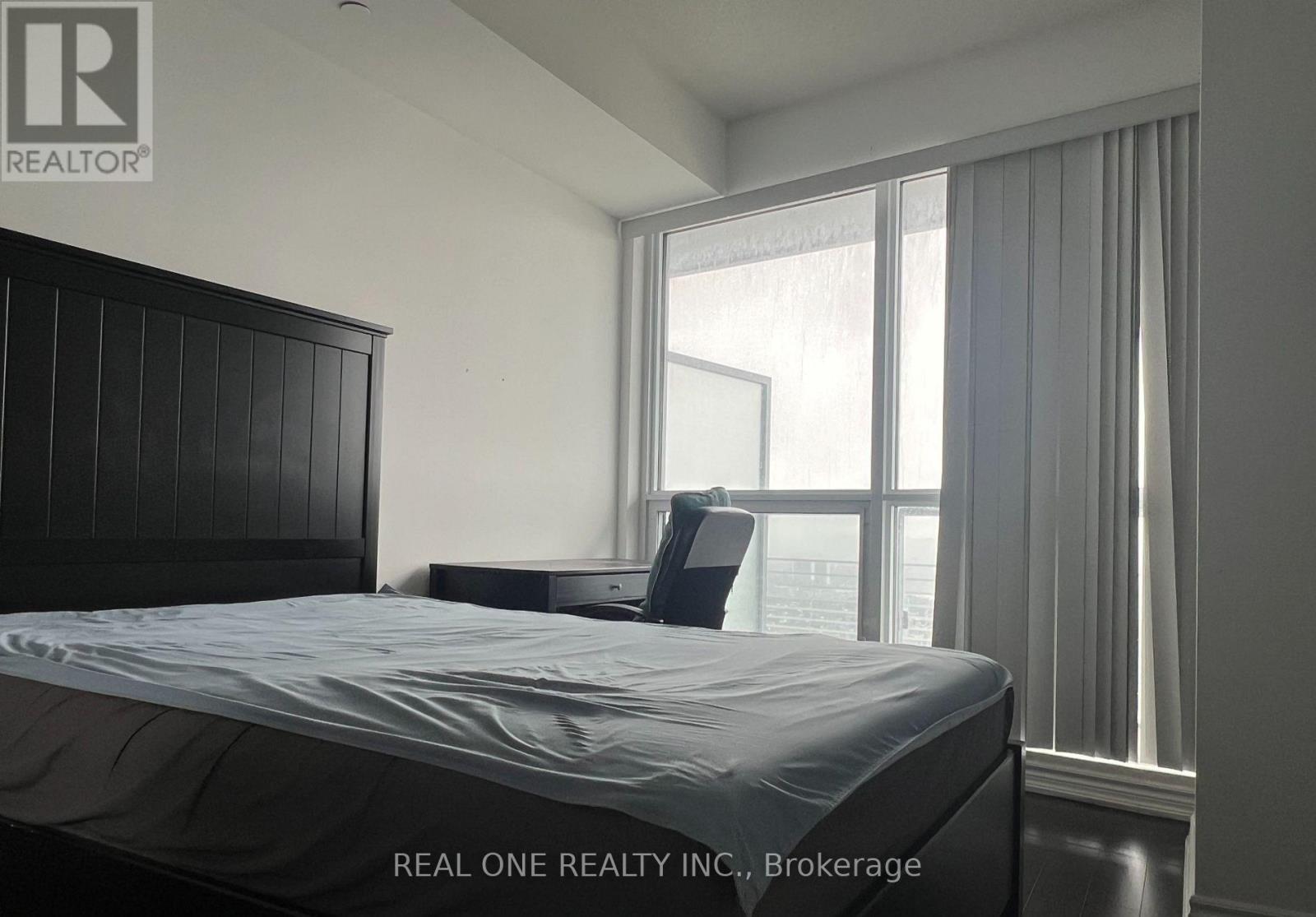 5003 - 386 Yonge Street, Toronto, Ontario  M5B 0A5 - Photo 6 - C12885672