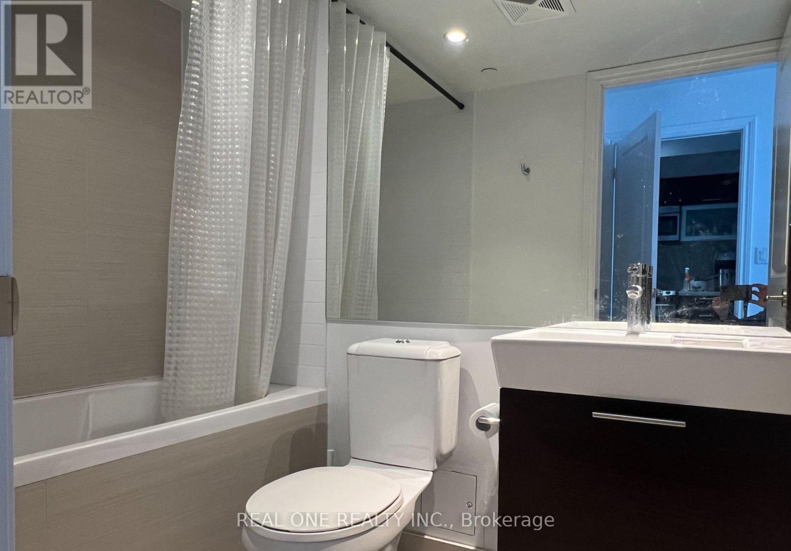 5003 - 386 Yonge Street, Toronto, Ontario  M5B 0A5 - Photo 7 - C12885672