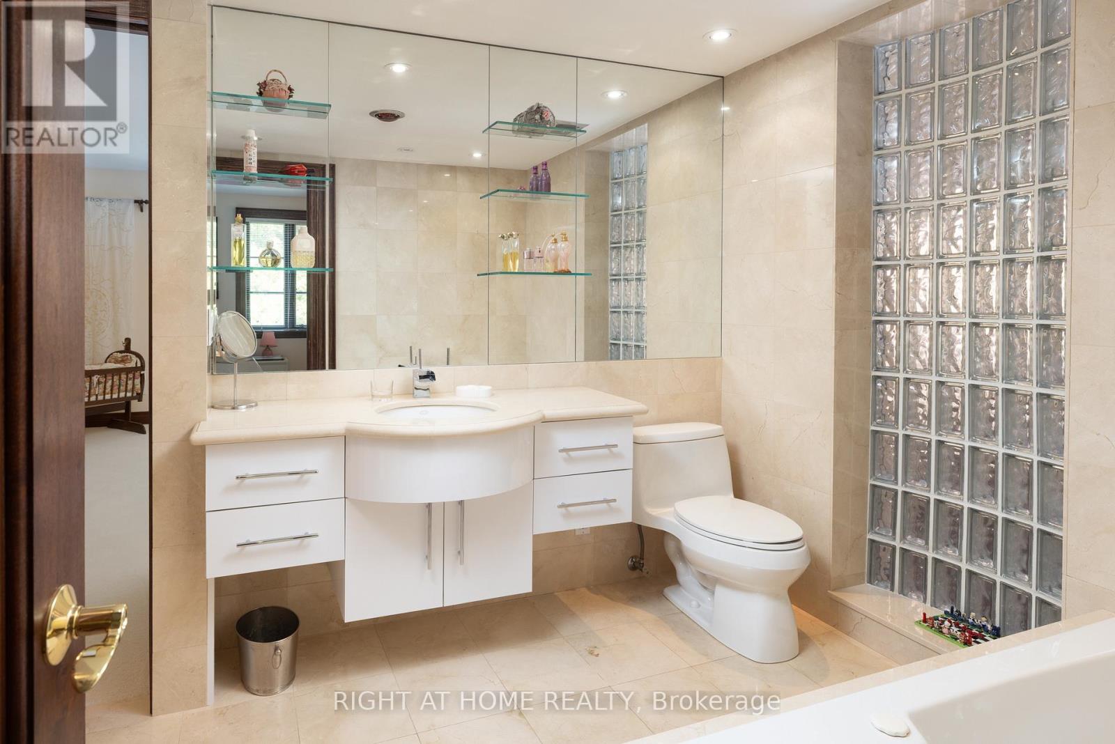 428 Russell Hill Road, Toronto, Ontario  M5P 2S3 - Photo 29 - C12885682