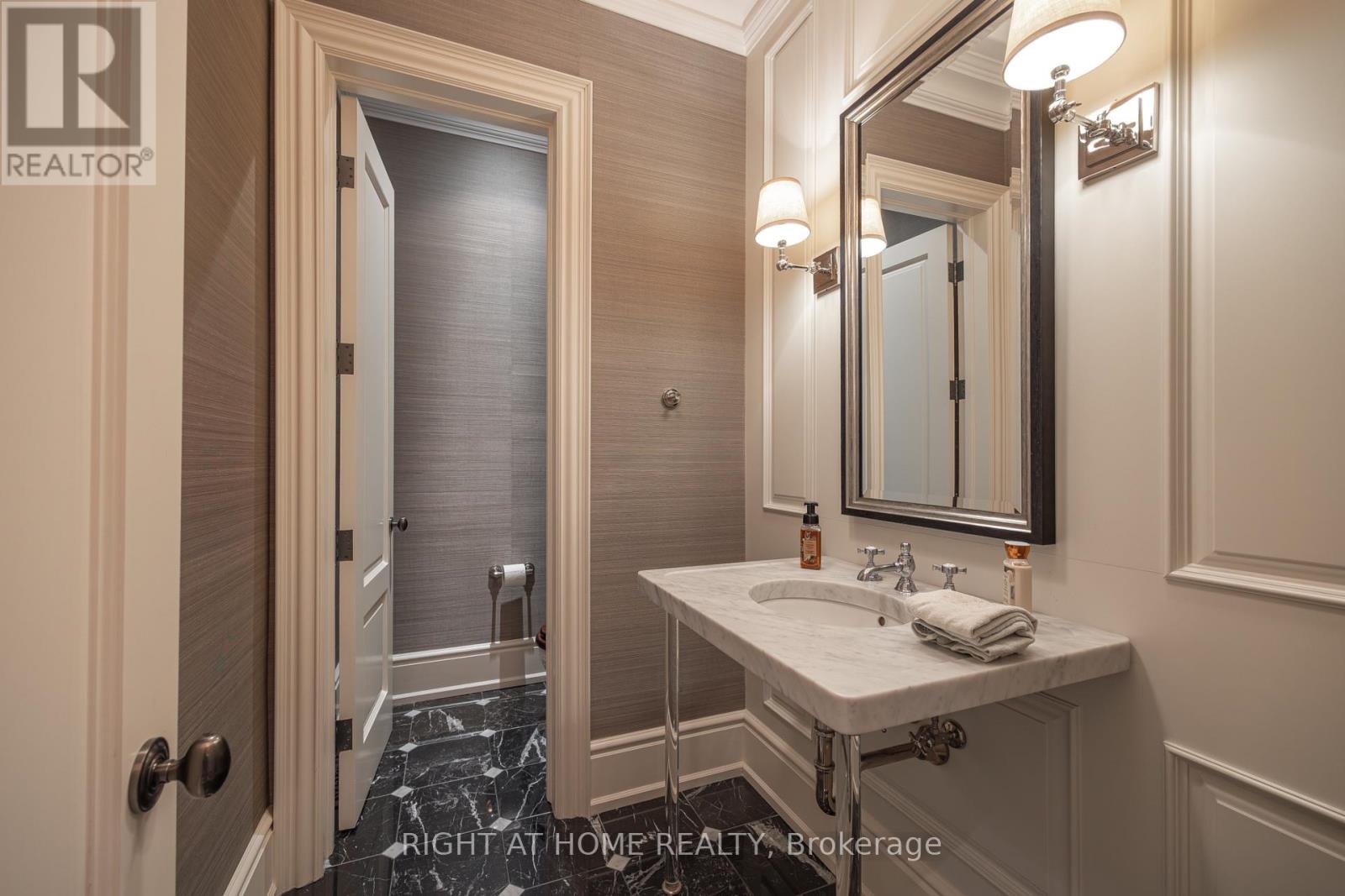 41 Old Forest Hill Road, Toronto, Ontario  M5P 2P8 - Photo 11 - C12885694