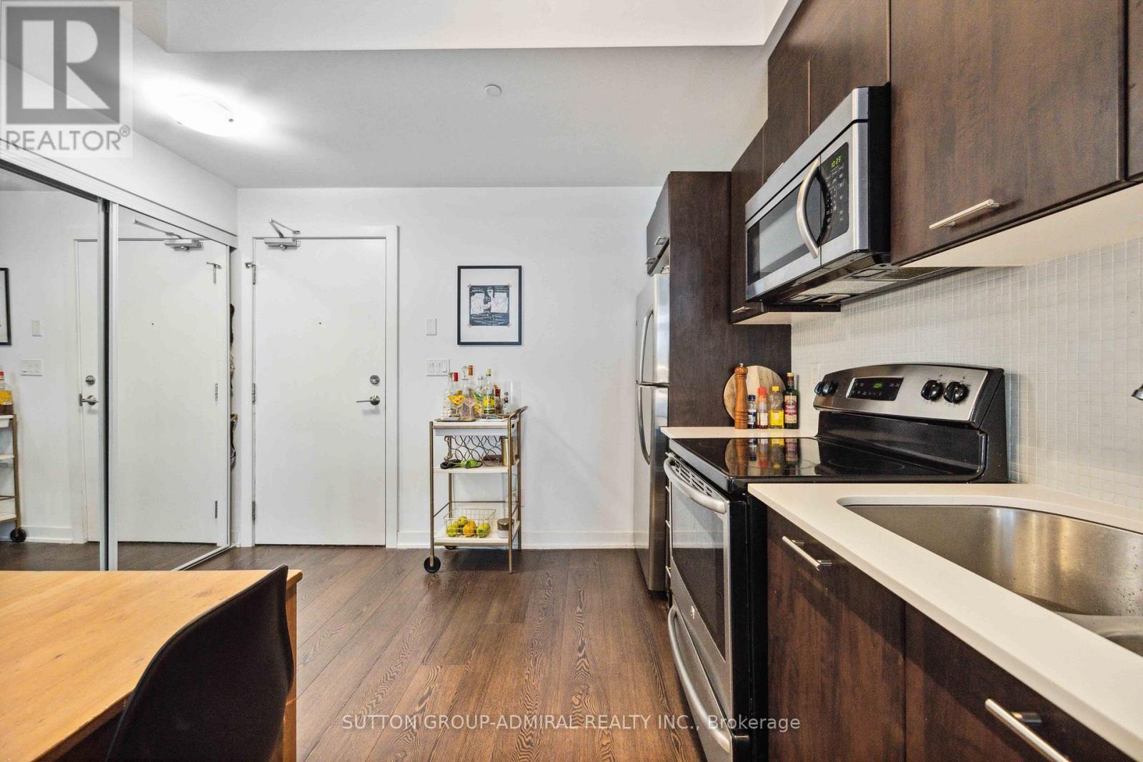 219 - 20 Bruyeres Mews, Toronto, Ontario  M5V 0G8 - Photo 10 - C12885724