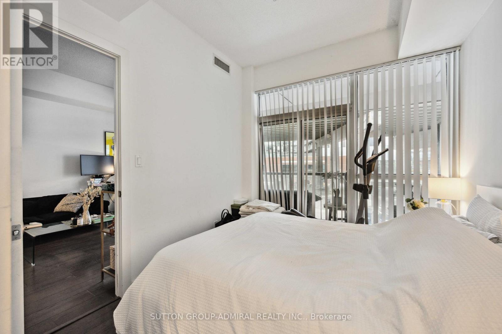 219 - 20 Bruyeres Mews, Toronto, Ontario  M5V 0G8 - Photo 15 - C12885724