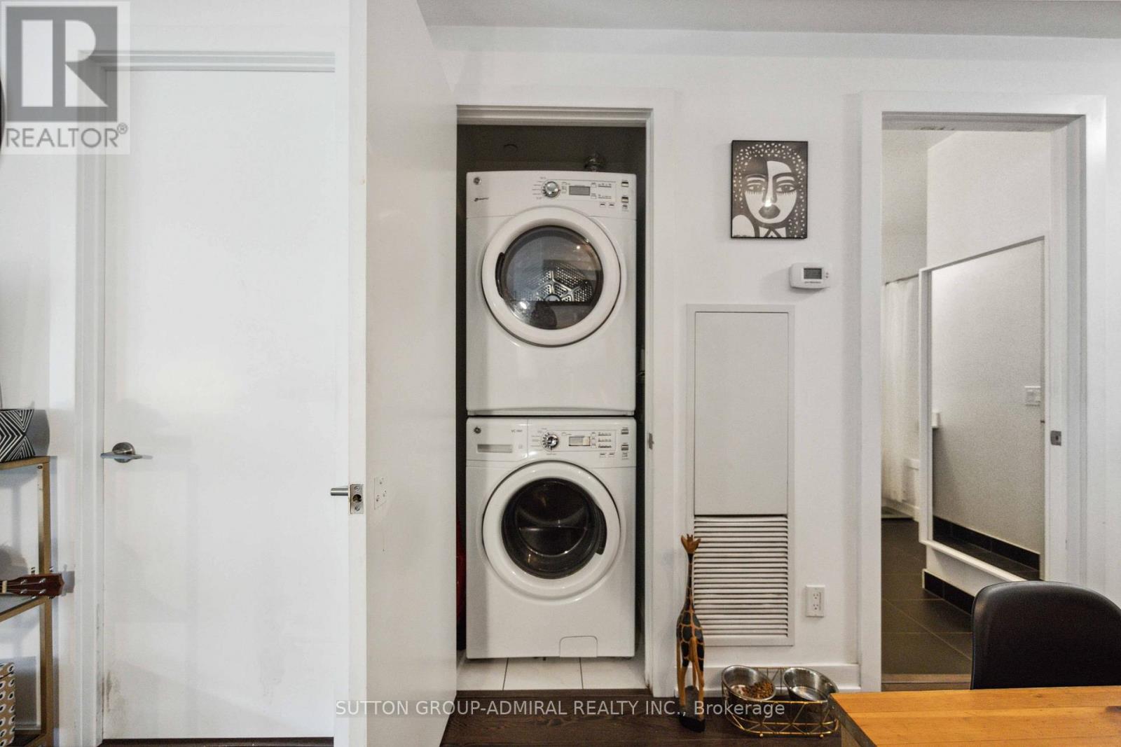 219 - 20 Bruyeres Mews, Toronto, Ontario  M5V 0G8 - Photo 19 - C12885724