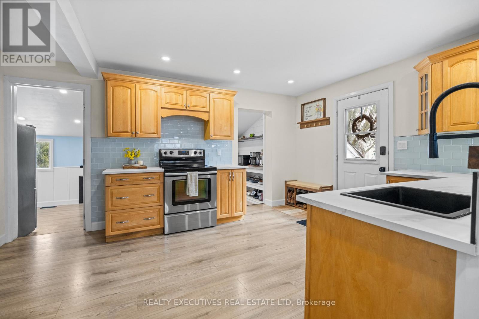 2 William Street, North Stormont, Ontario  K0C 1K0 - Photo 5 - X12885670