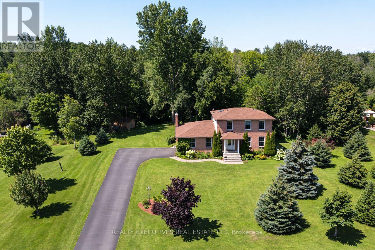 11943 FOREST HILL ROAD, North Dundas, Ontario
