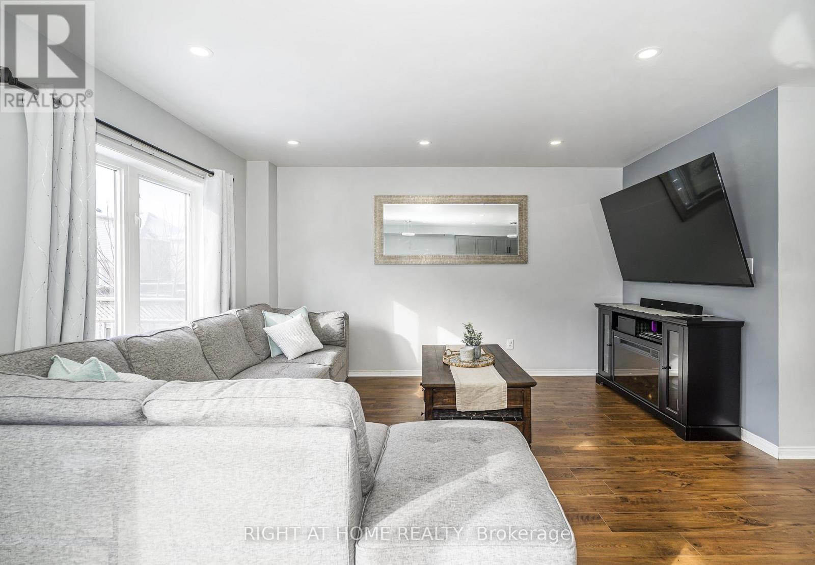 31 Tansley Crescent, Ajax, Ontario  L1Z 1Y5 - Photo 7 - E12885698