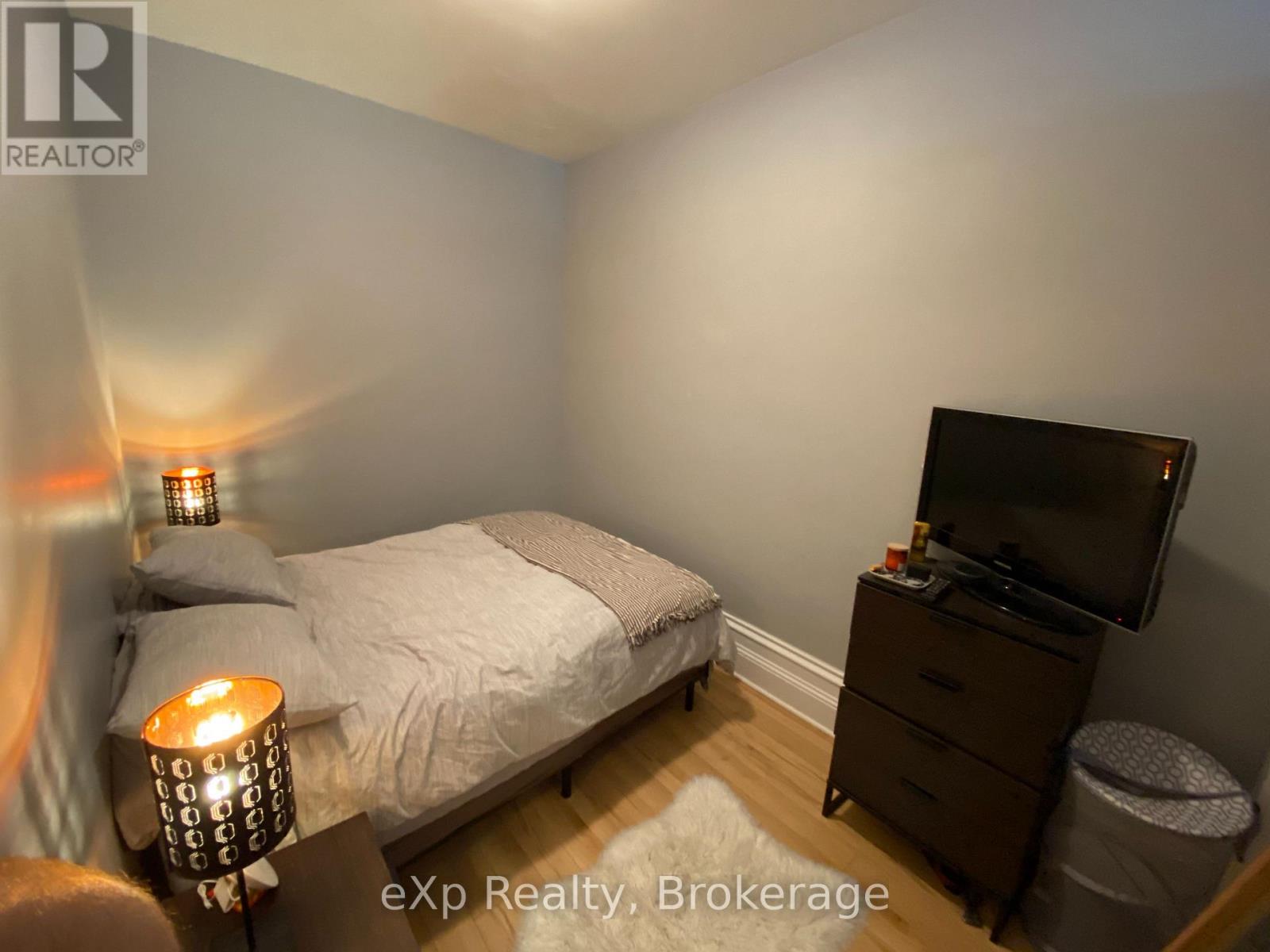 2 - 24 Wellington Street, Stratford, Ontario  N5A 2L2 - Photo 16 - X12885668