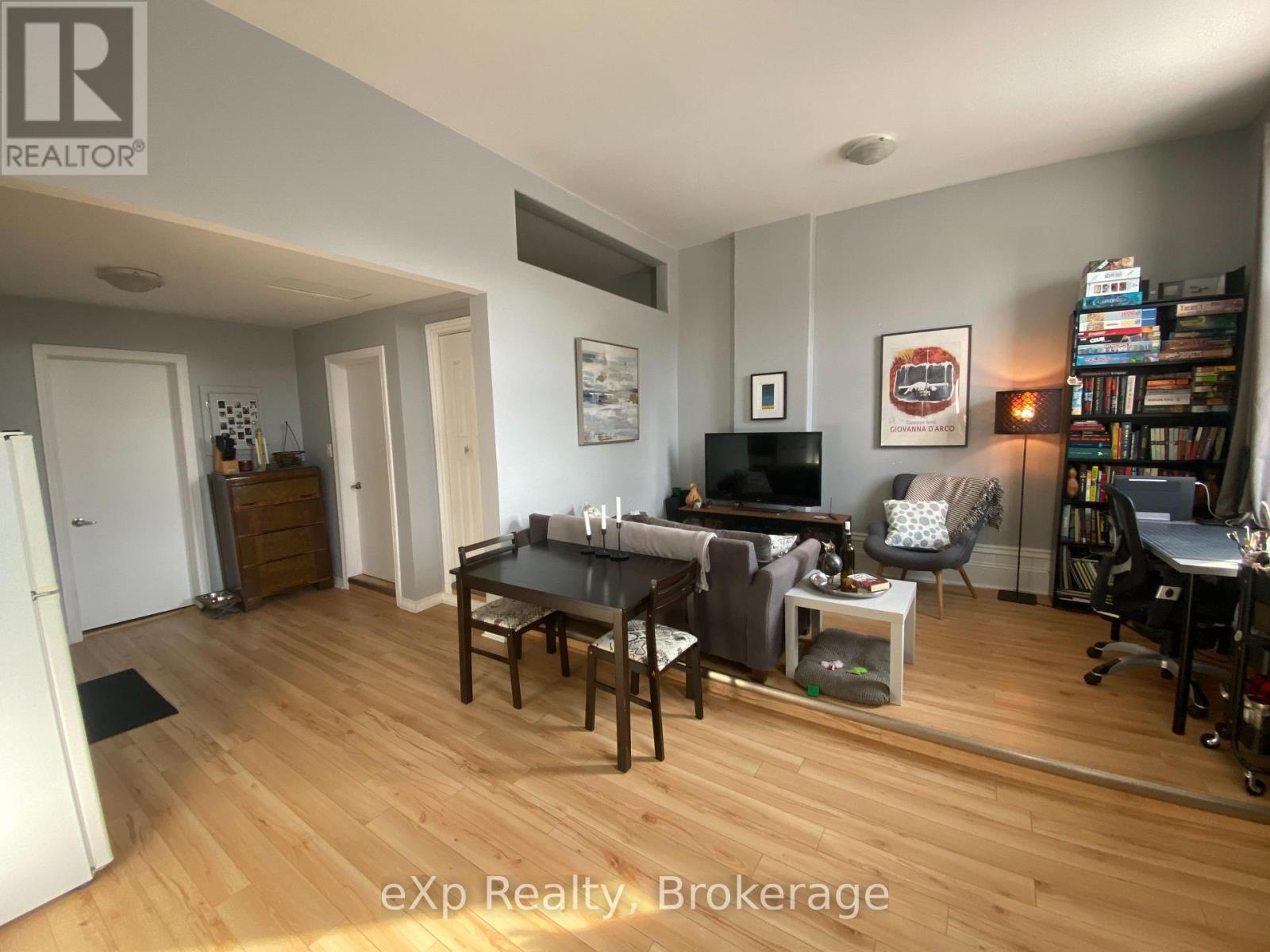 2 - 24 Wellington Street, Stratford, Ontario  N5A 2L2 - Photo 6 - X12885668