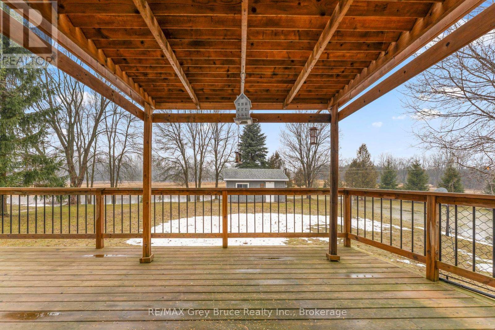 112 Mary Avenue, Georgian Bluffs, Ontario  N4K 5N5 - Photo 36 - X12885680