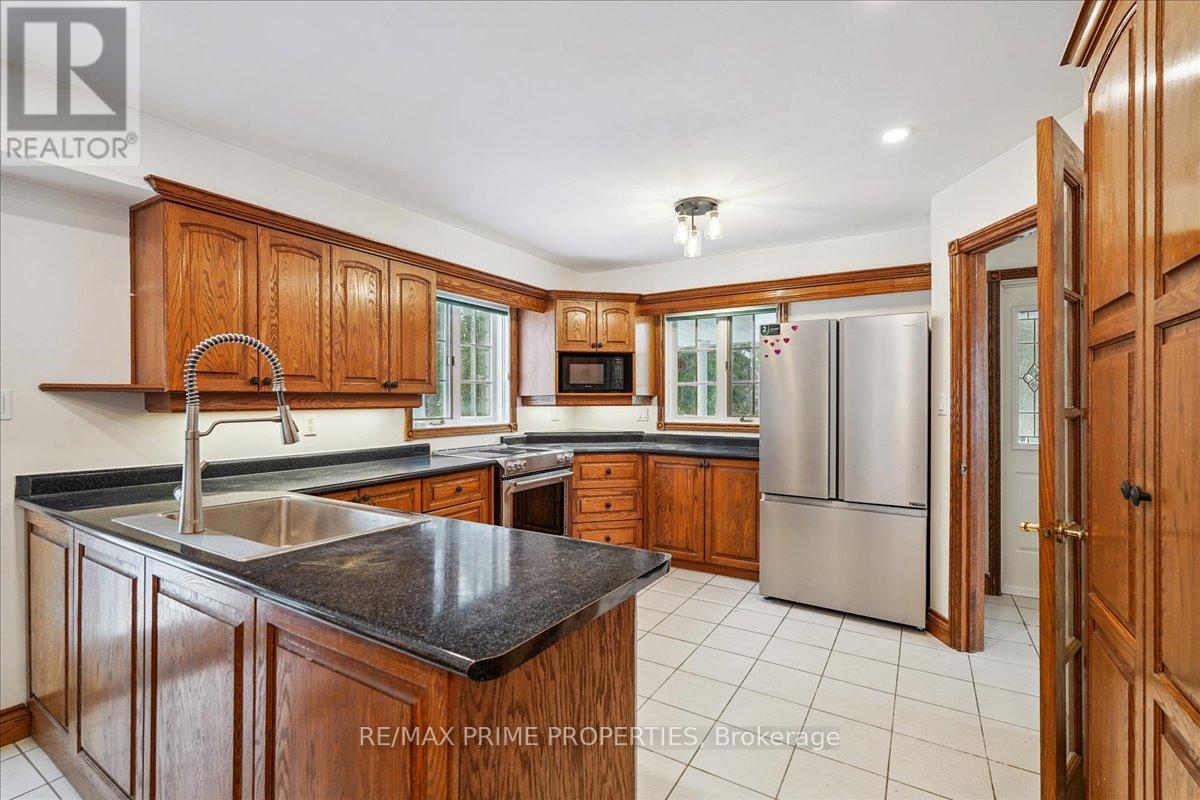 3016 Cole Road, East Gwillimbury, Ontario  L0G 1R0 - Photo 4 - N12885732