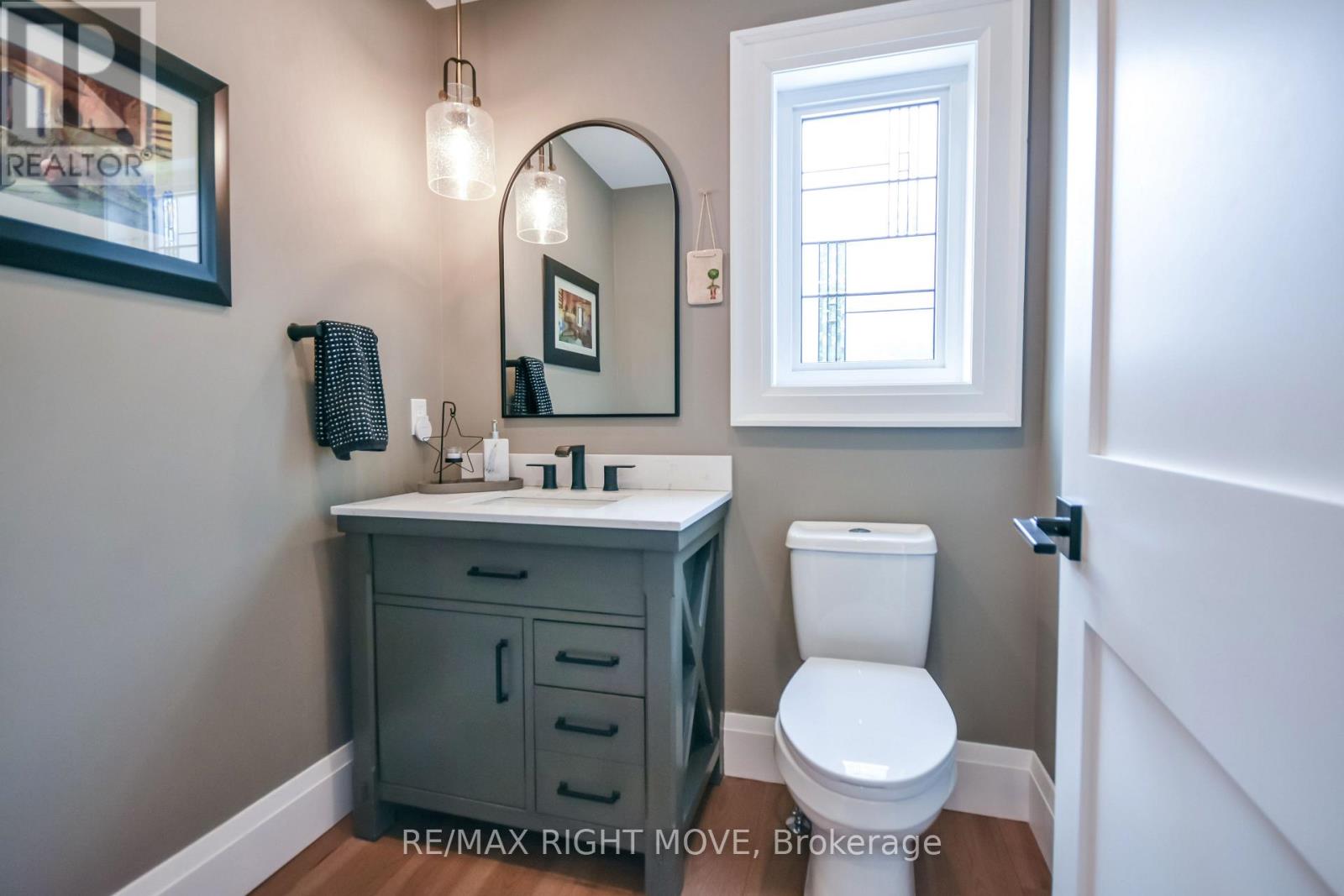 1189 Woodland Drive, Oro-Medonte, Ontario  L3V 0R8 - Photo 11 - S12885716