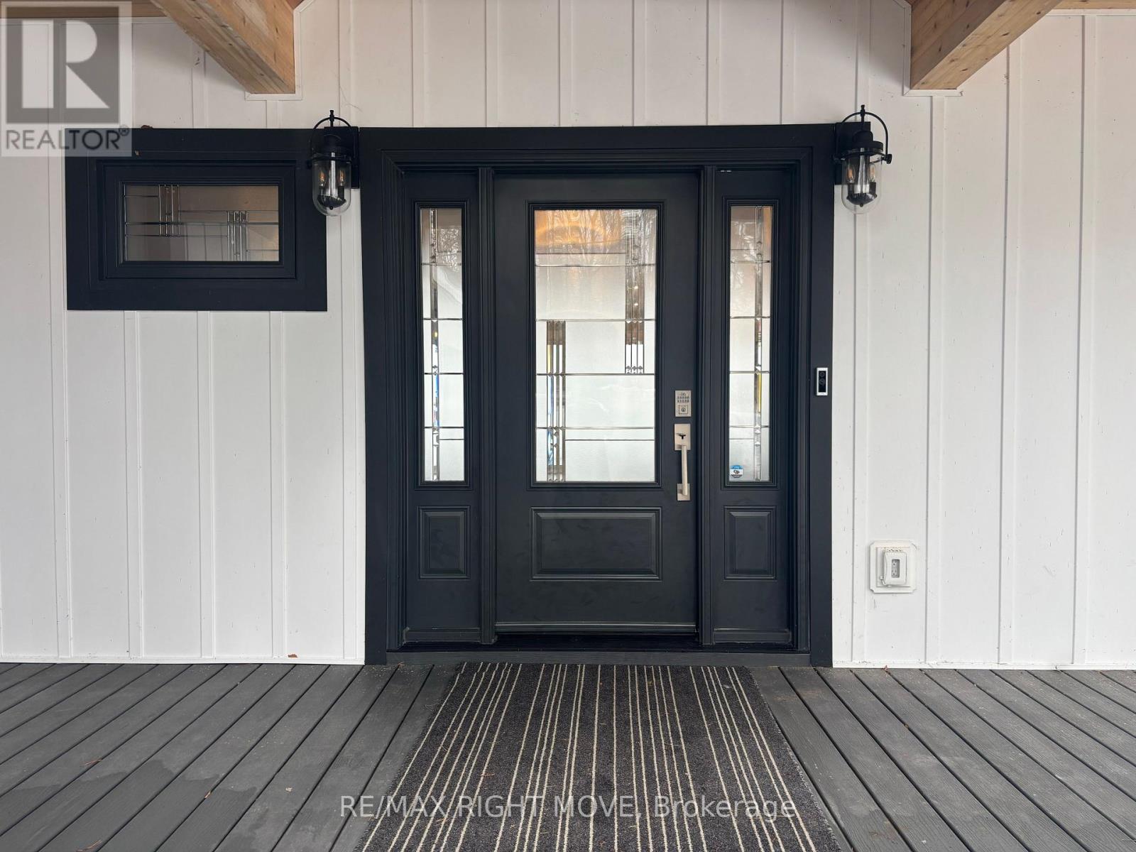 1189 Woodland Drive, Oro-Medonte, Ontario  L3V 0R8 - Photo 4 - S12885716