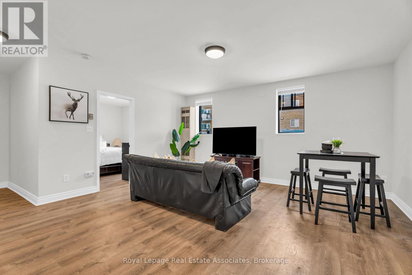 102 - 70 First Street, Orangeville, Ontario L9W 2E5 - Photo 16 - W12885704