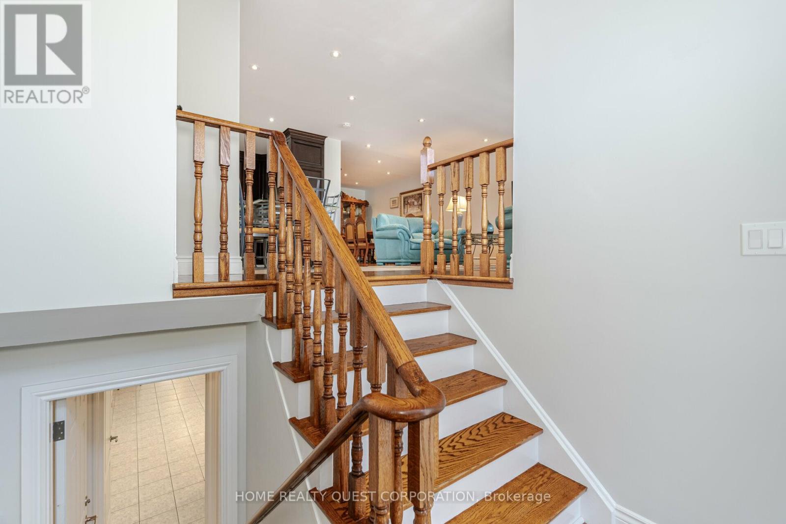 4190 Bishopstoke Lane, Mississauga, Ontario  L4Z 1J3 - Photo 5 - W12885706