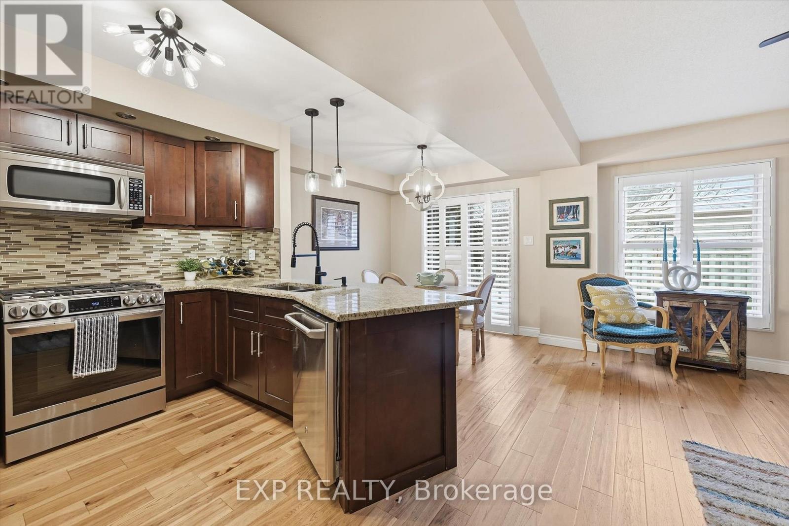 22 - 18 Cedar Street, Grimsby, Ontario  L3M 5M8 - Photo 12 - X12885686