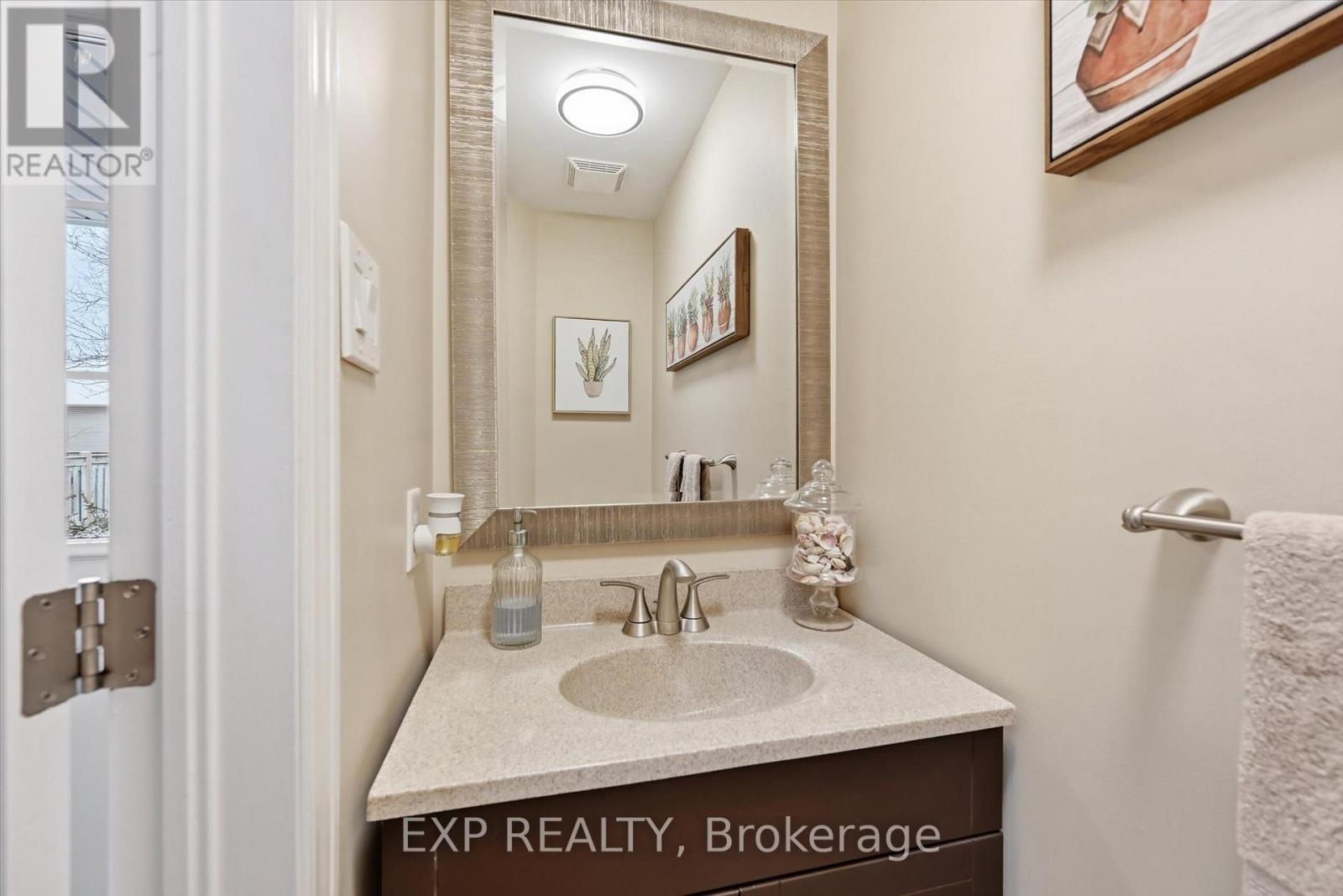 22 - 18 Cedar Street, Grimsby, Ontario  L3M 5M8 - Photo 19 - X12885686