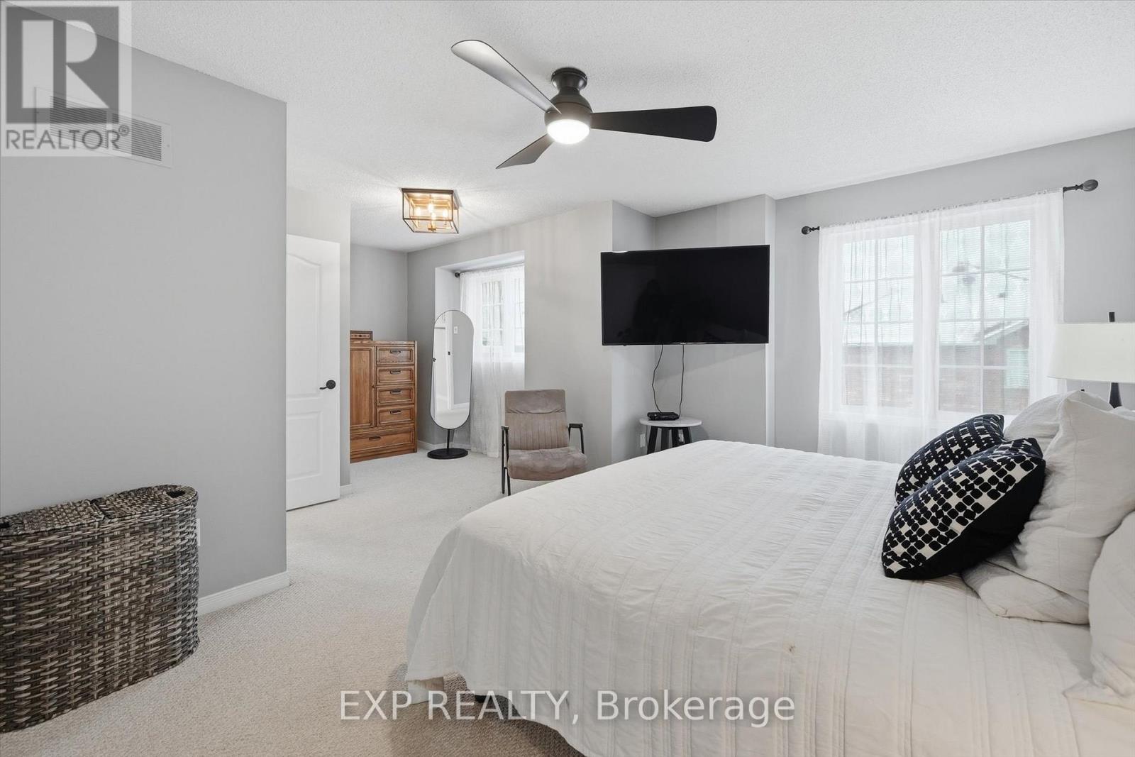 22 - 18 Cedar Street, Grimsby, Ontario  L3M 5M8 - Photo 24 - X12885686