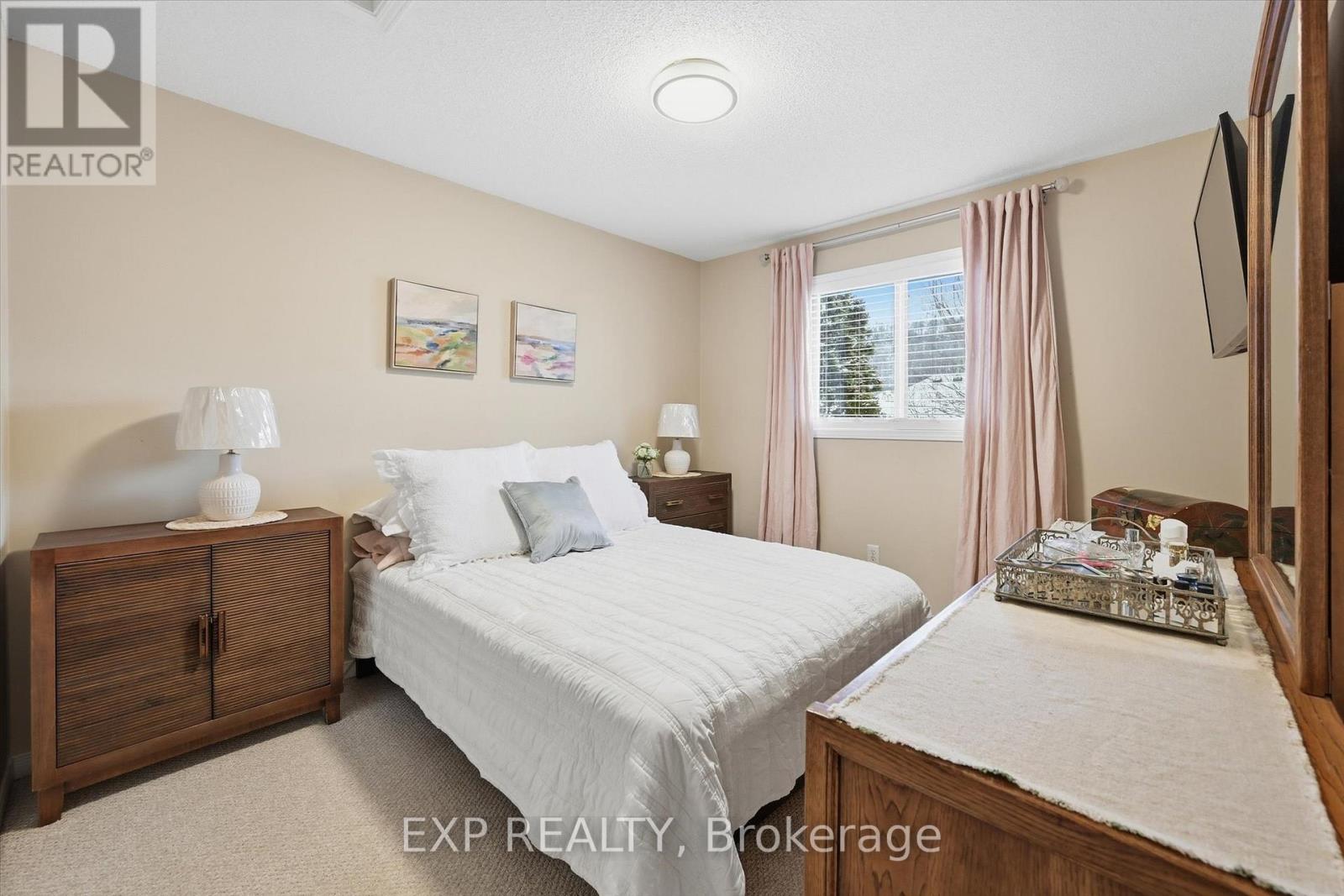 22 - 18 Cedar Street, Grimsby, Ontario  L3M 5M8 - Photo 29 - X12885686