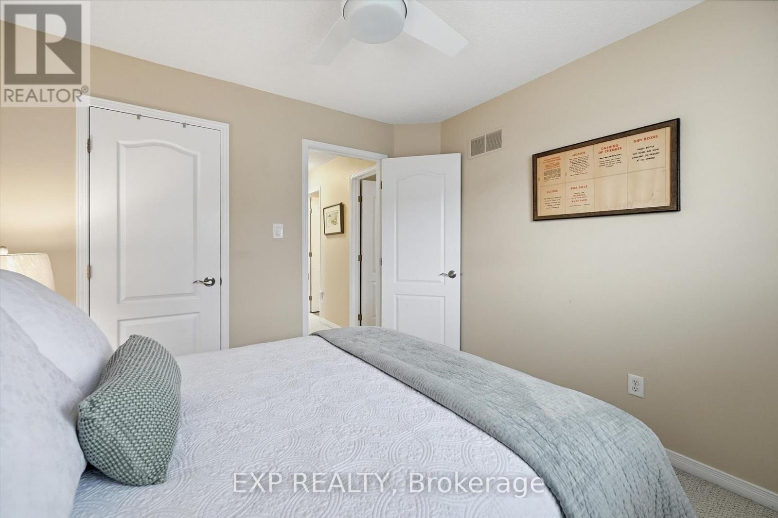 22 - 18 Cedar Street, Grimsby, Ontario  L3M 5M8 - Photo 34 - X12885686