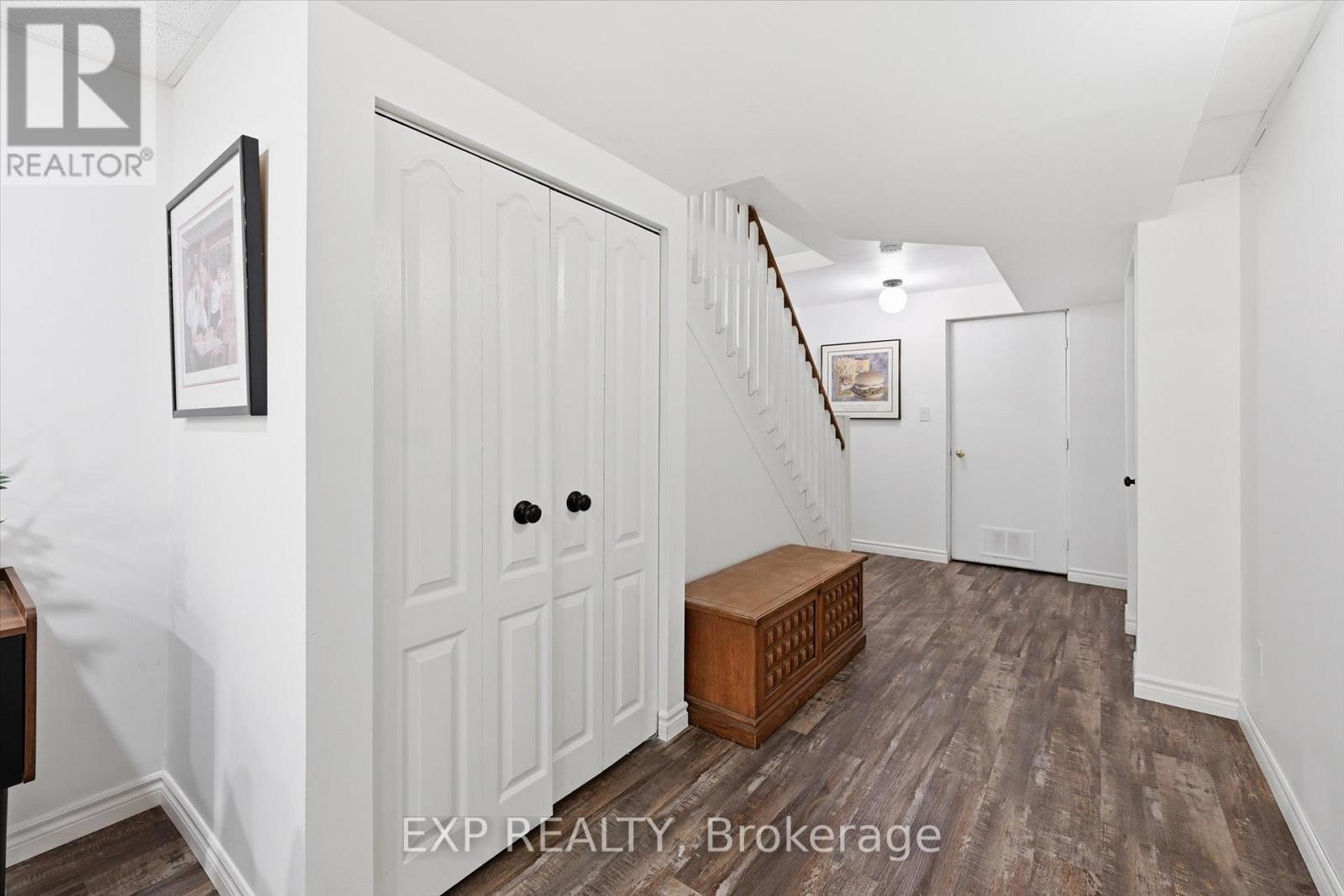 22 - 18 Cedar Street, Grimsby, Ontario  L3M 5M8 - Photo 38 - X12885686