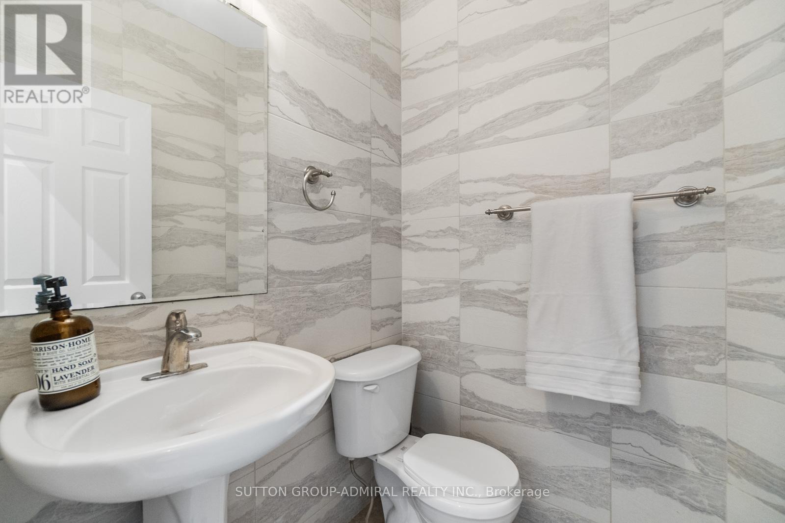 303 Winterburg Court, Waterloo, Ontario  N2V 2S8 - Photo 19 - X12885708