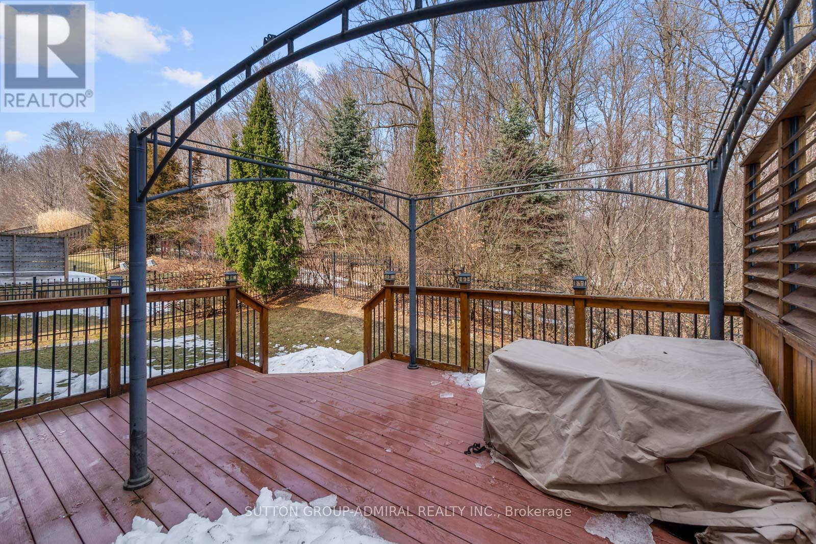 303 Winterburg Court, Waterloo, Ontario  N2V 2S8 - Photo 37 - X12885708