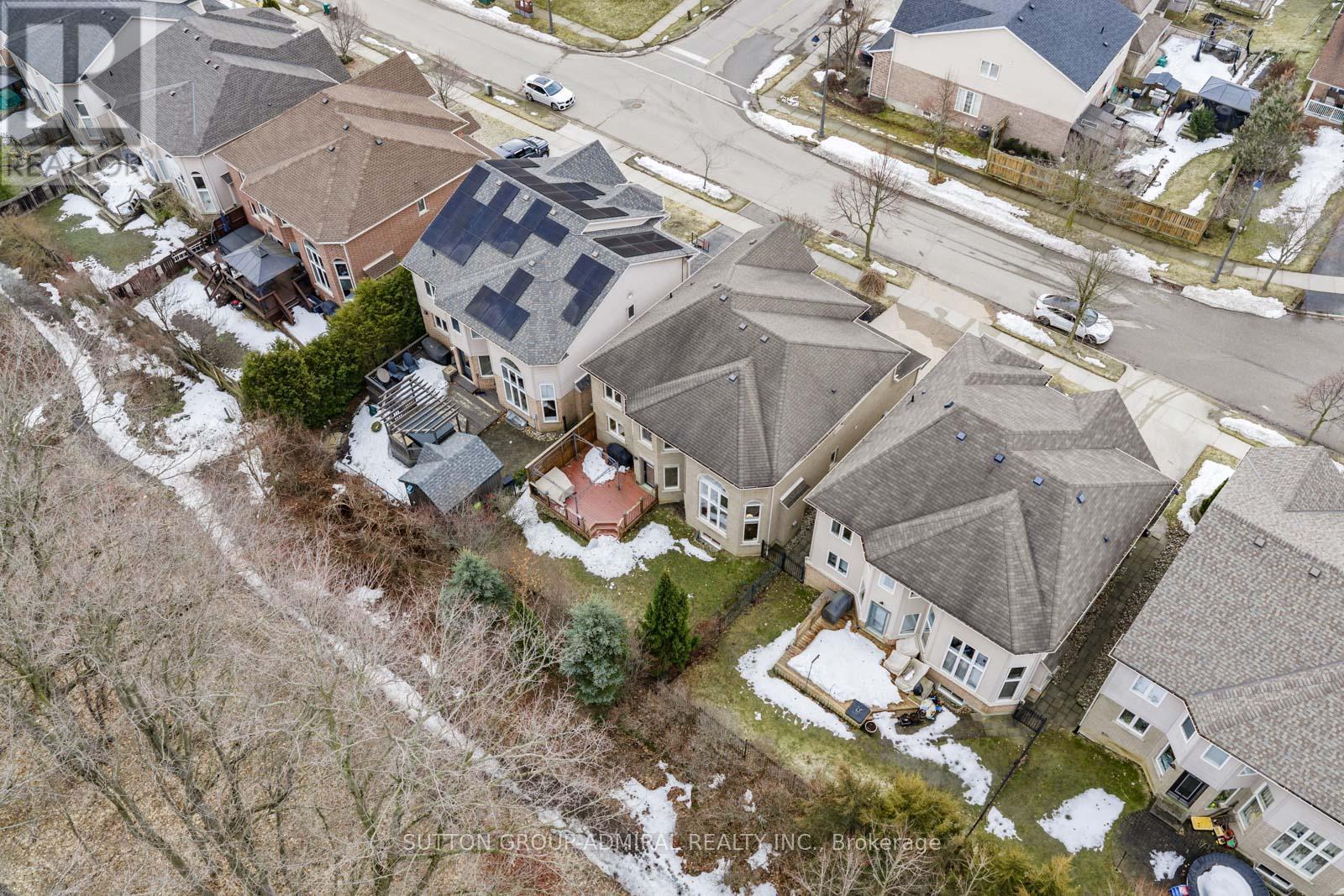 303 Winterburg Court, Waterloo, Ontario  N2V 2S8 - Photo 45 - X12885708