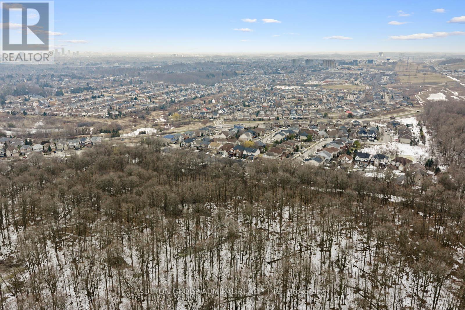 303 Winterburg Court, Waterloo, Ontario  N2V 2S8 - Photo 50 - X12885708