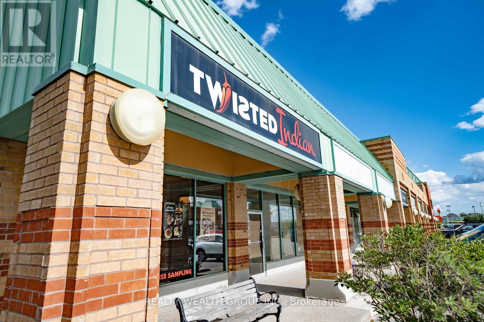 4 - 370 Kent Street W, Kawartha Lakes, Ontario K9V 6G8 - Photo 14 - X12885740