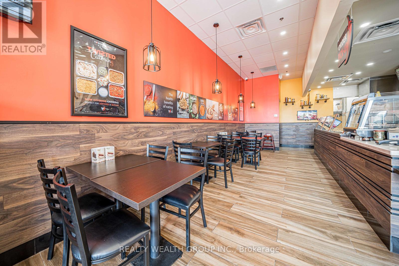 4 - 370 Kent Street W, Kawartha Lakes, Ontario K9V 6G8 - Photo 3 - X12885740