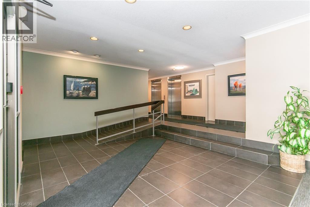 300 Keats Way Unit# 402, Waterloo, Ontario N2L 6E6 - Photo 6 - 40812006