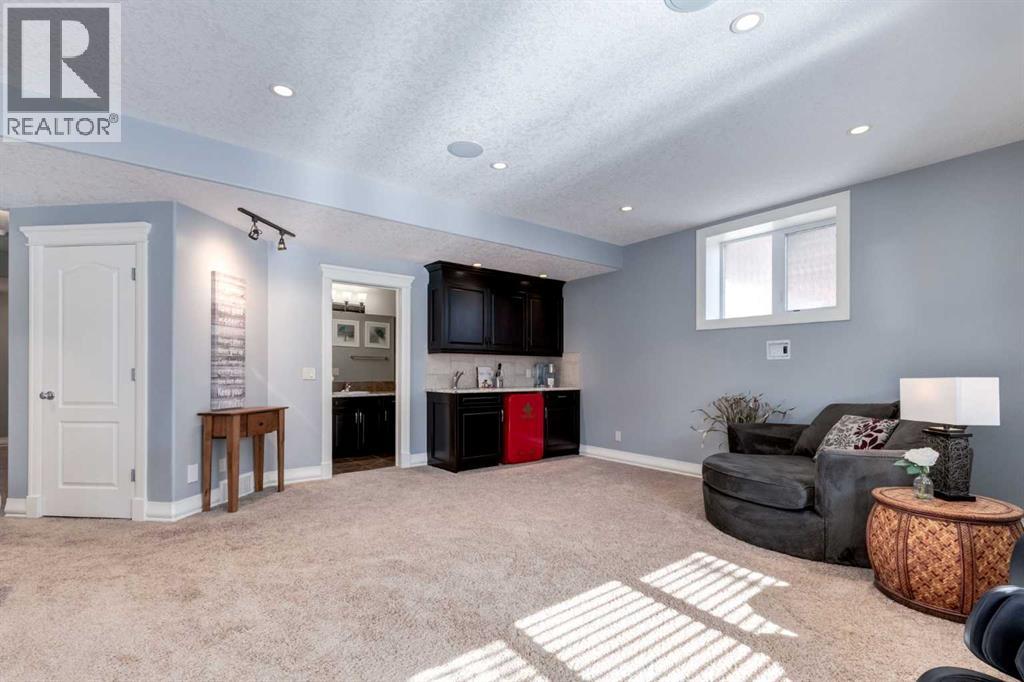 728 Coopers Square SW, Airdrie, Alberta  T4B 0G6 - Photo 36 - A2290061