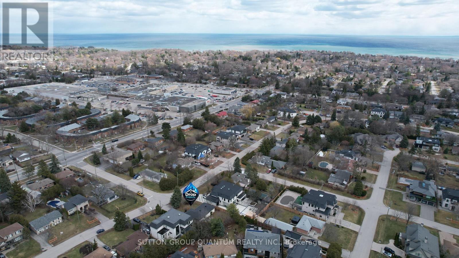 398 Tennyson Drive, Oakville, Ontario  L6L 3Z1 - Photo 7 - W12873528