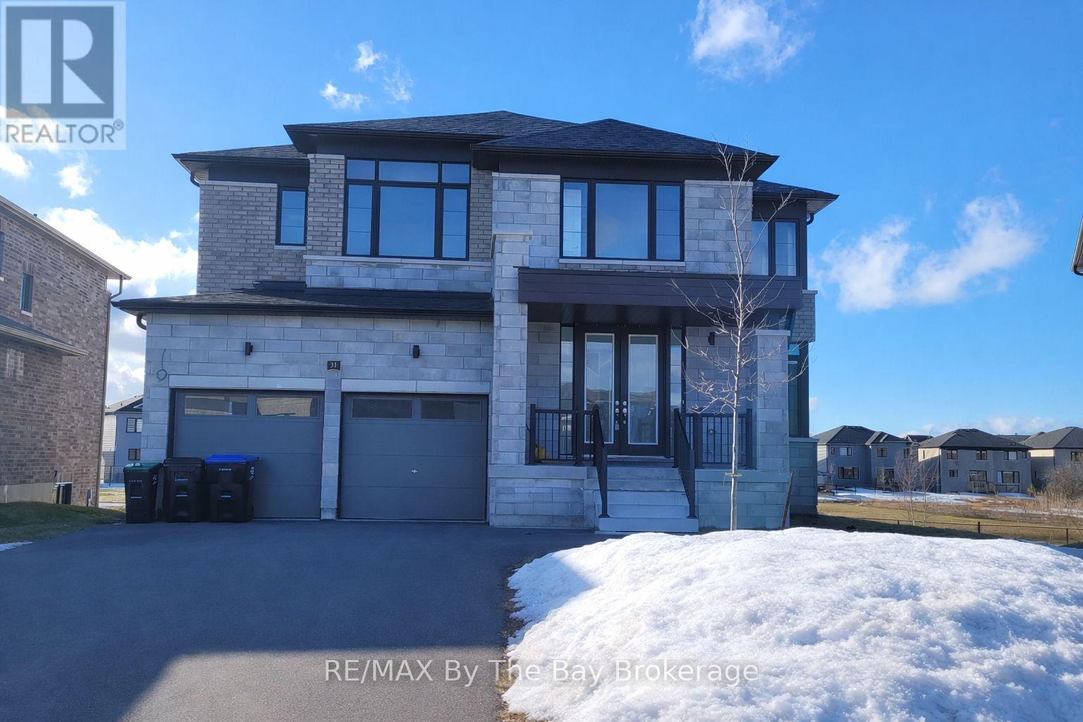 11 DEL RAY CRESCENT, Wasaga Beach, Ontario