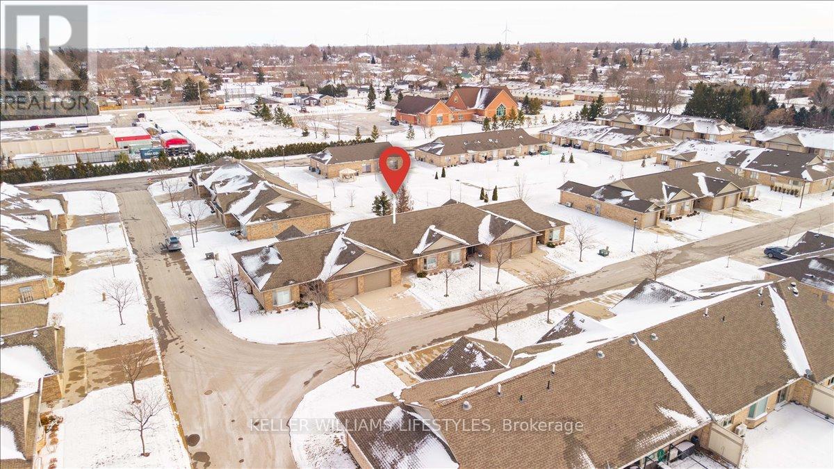 21 - 5969 Townsend Line, Lambton Shores, Ontario  N0N 1J0 - Photo 2 - X12885798