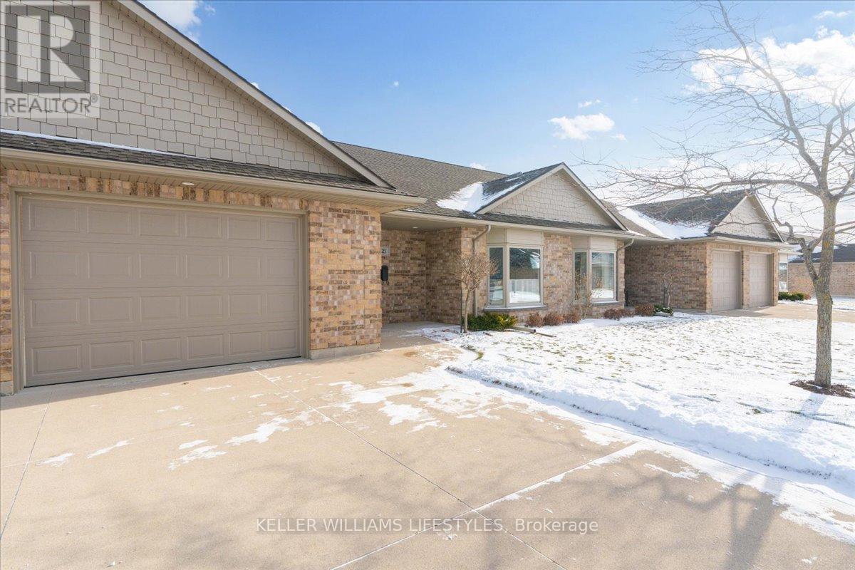 21 - 5969 Townsend Line, Lambton Shores, Ontario  N0N 1J0 - Photo 3 - X12885798