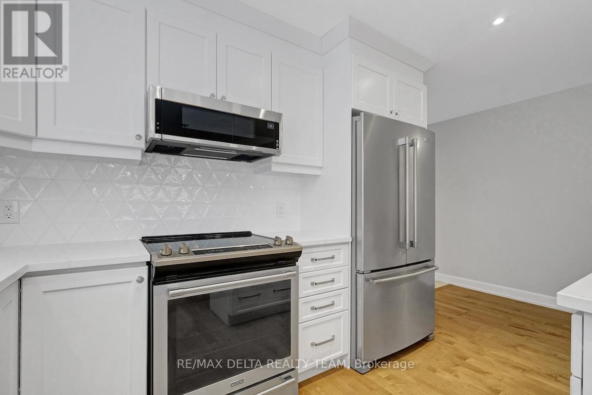 715 Azure Street, Russell, Ontario  K4R 0E5 - Photo 11 - X12885756