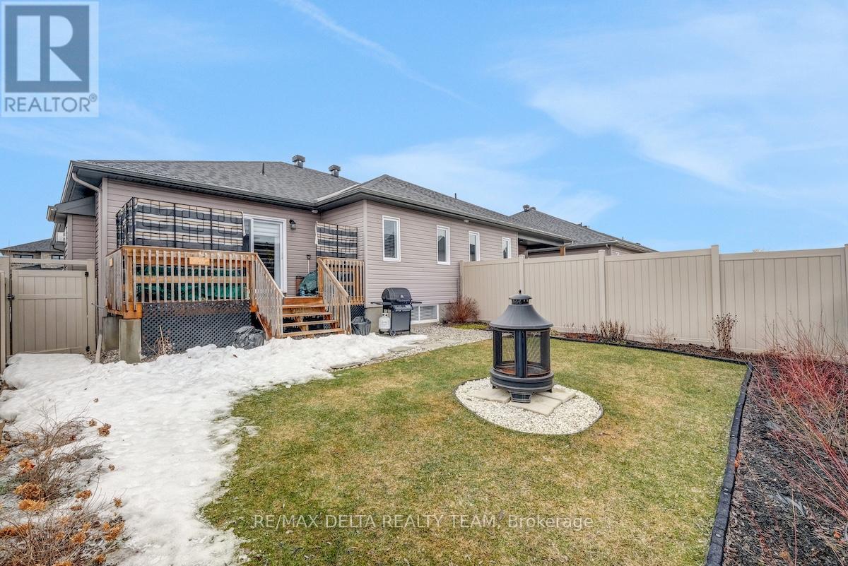 715 Azure Street, Russell, Ontario  K4R 0E5 - Photo 37 - X12885756