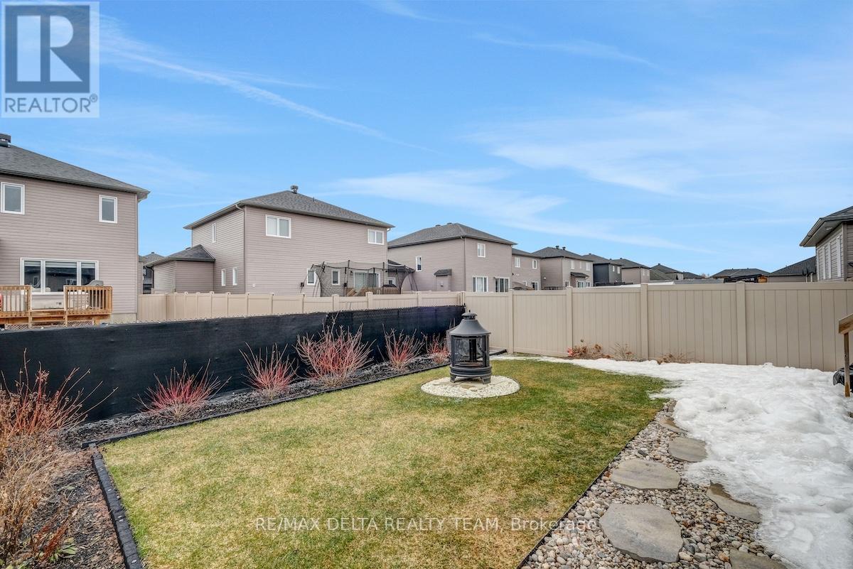 715 Azure Street, Russell, Ontario  K4R 0E5 - Photo 39 - X12885756