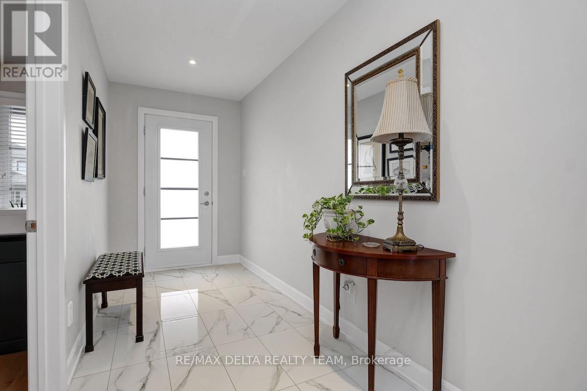 715 Azure Street, Russell, Ontario  K4R 0E5 - Photo 5 - X12885756