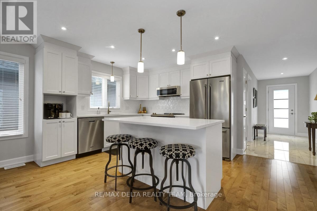 715 Azure Street, Russell, Ontario  K4R 0E5 - Photo 8 - X12885756