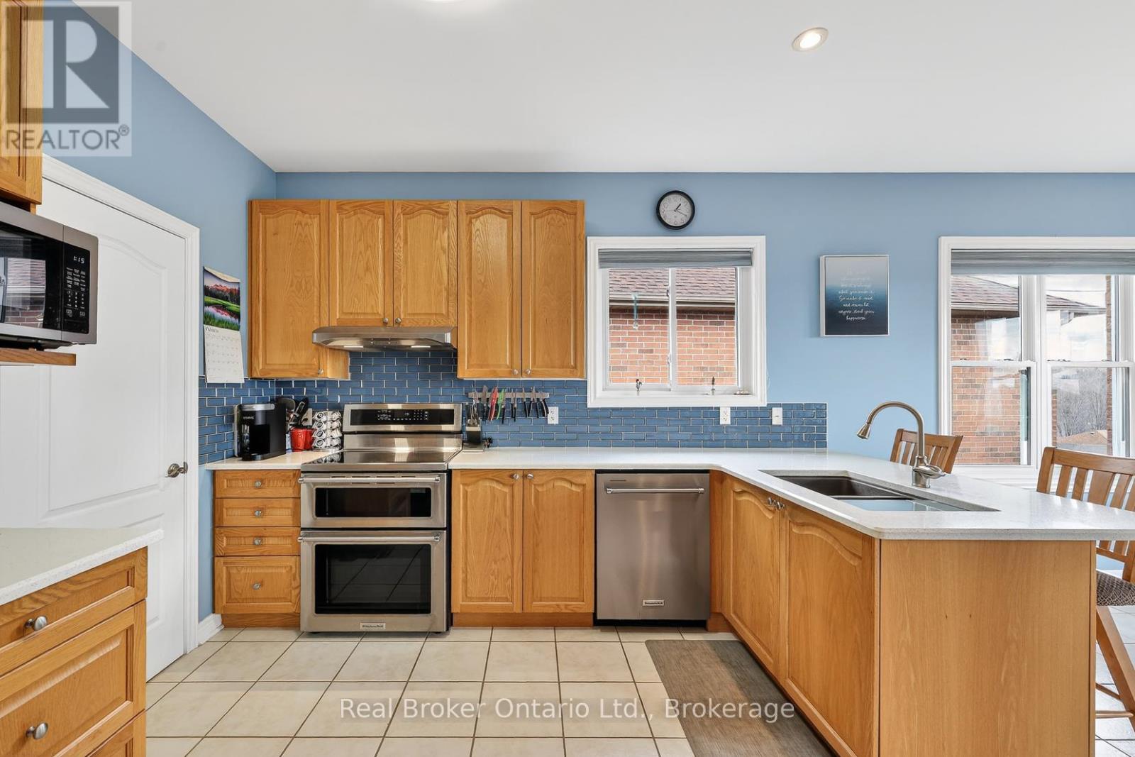 10 Green Gable Place, Woodstock (Woodstock - North), Ontario  N4T 1W6 - Photo 33 - X12885750